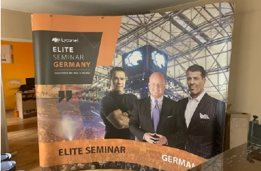 Ścianka reklamowa POP UP 3x3 łukowa